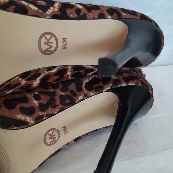 Womens Michael kords Hair Calf booties sz 9.5M - Picture 6 of 16